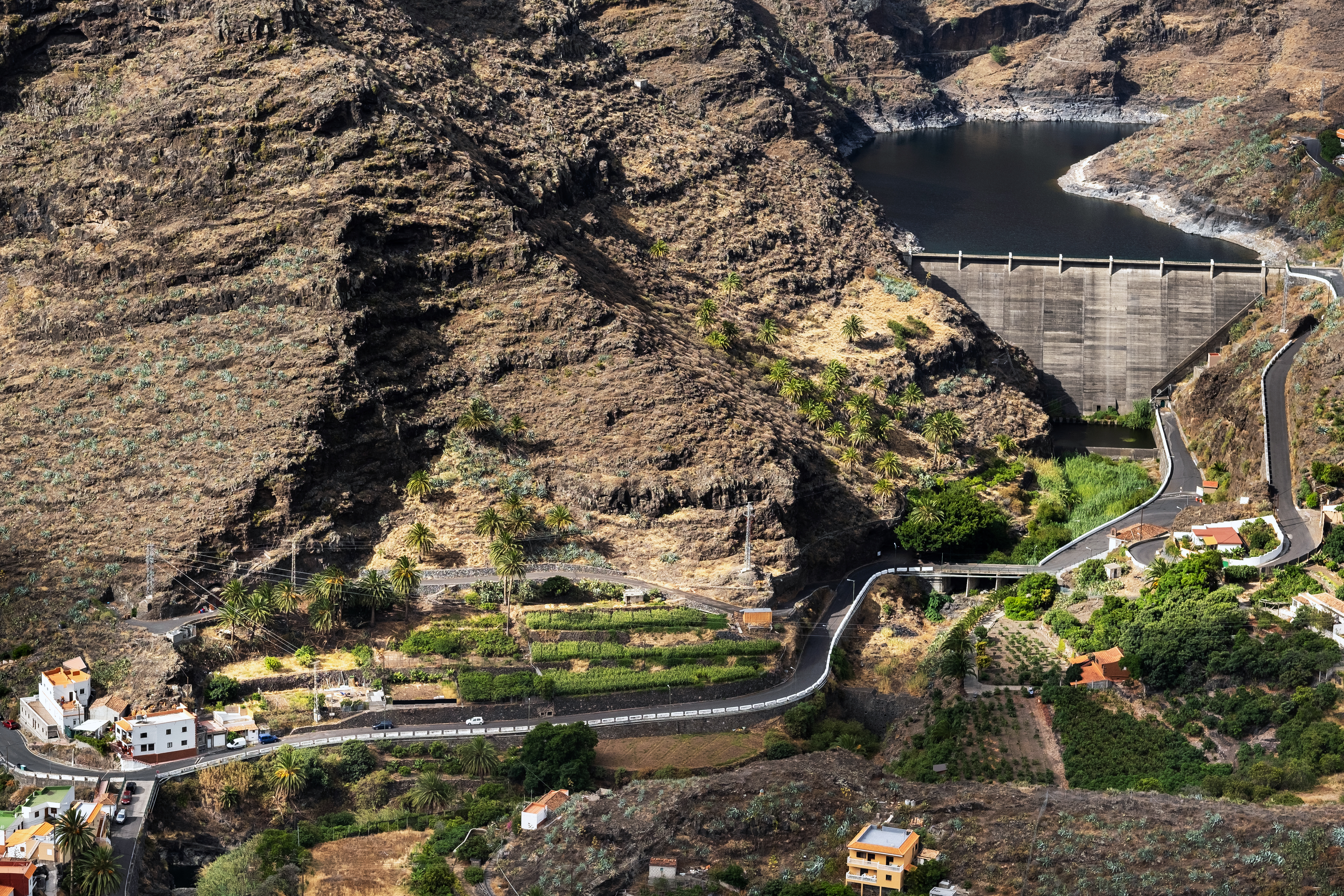 panoramic-view-of-the-mountains-and-the-dam-on-the-2021-09-04-02-51-26-utc